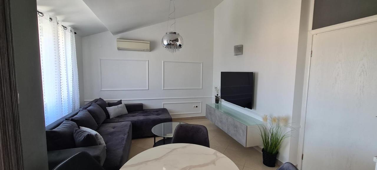 מאלינסקה Apartman Moris מראה חיצוני תמונה