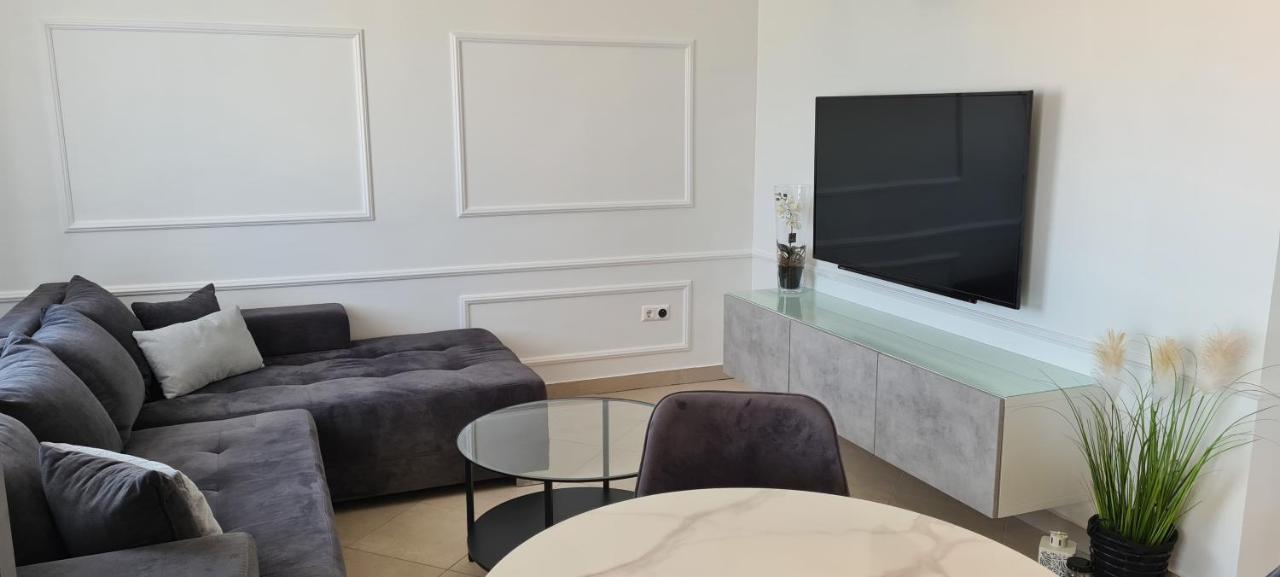 מאלינסקה Apartman Moris מראה חיצוני תמונה