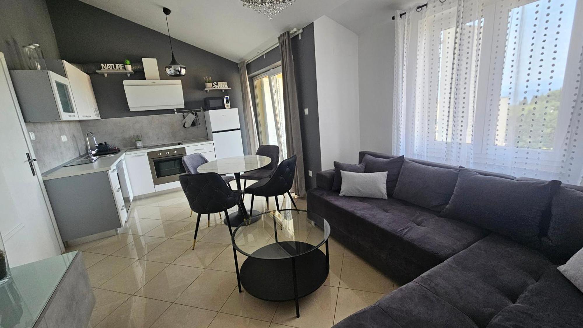 מאלינסקה Apartman Moris מראה חיצוני תמונה